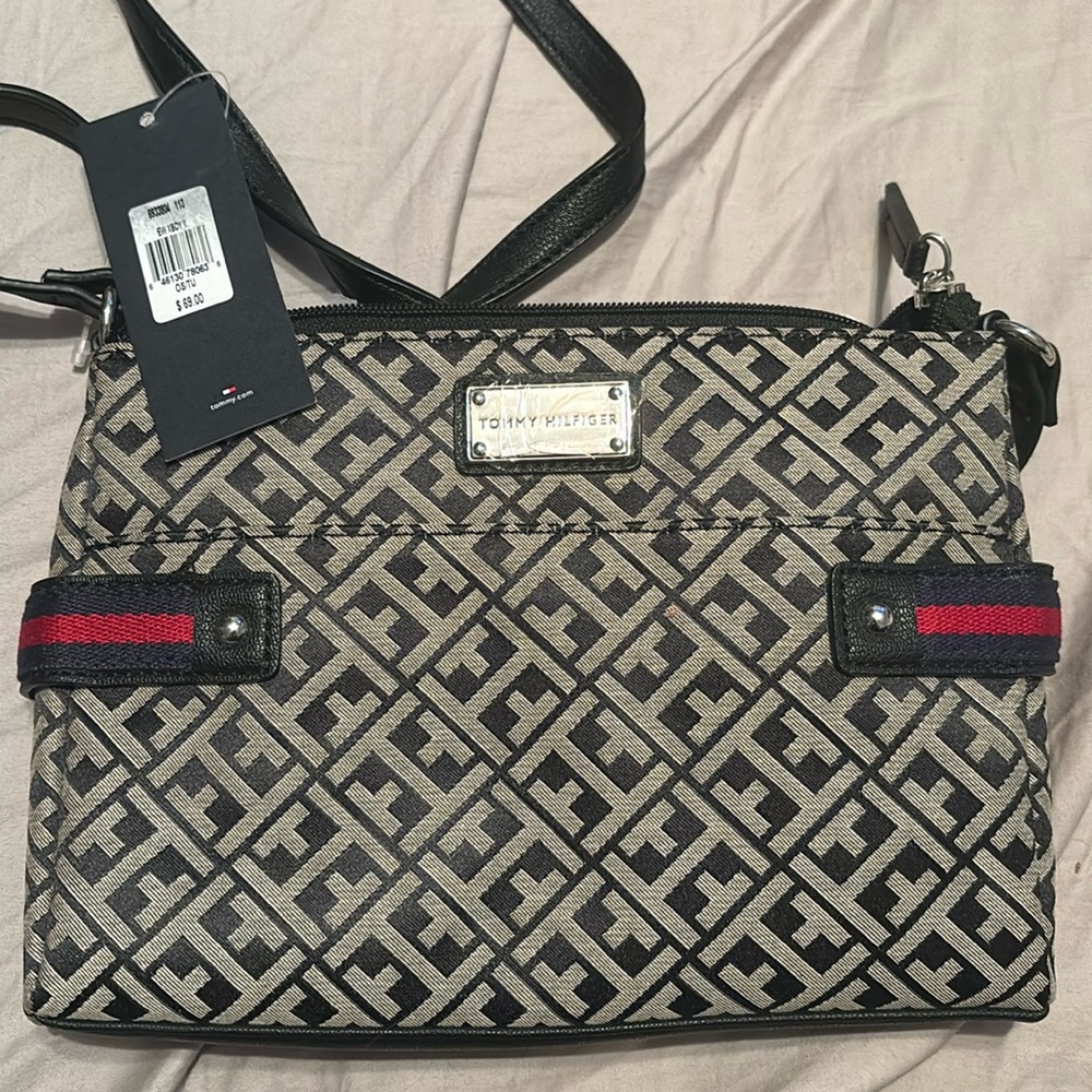 Tommy Hilfiger crossbody